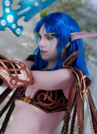 Cassie Crystal Quest Cosplay