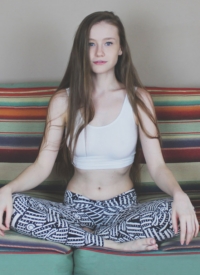 Emily Bloom Casual Beauty