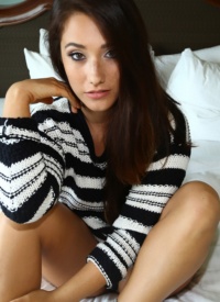 Eva Lovia Sweater In Bed
