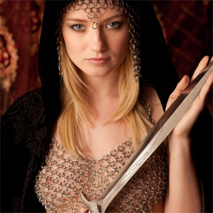 nude-babes-in-chainmail