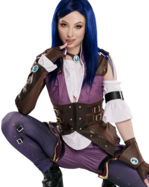 Ailee Anne League of Legends Caitlyn VR Cosplay X 5