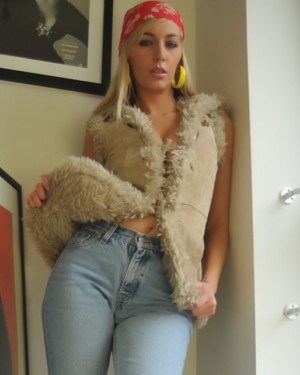 Hayley Marie Coppin The 70s Collection 4