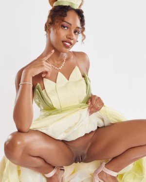 Lacey London The Princess And The Frog Tiana VR Cosplay X 5