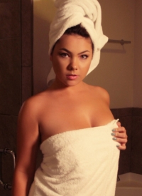 Lex Nai Two Towels Bath Time