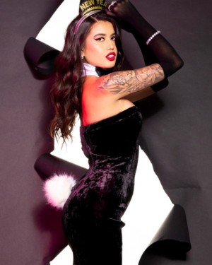 Roxy Ferrari Stroke Of Midnight Playboy 3