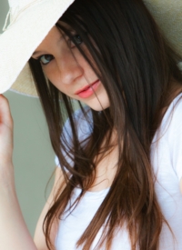 Rylee Marks White Hat This Years Model