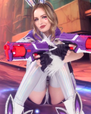 Scarlett Sage League Of Legends Battle Bunny Miss Fortune VR Cosplay X 2