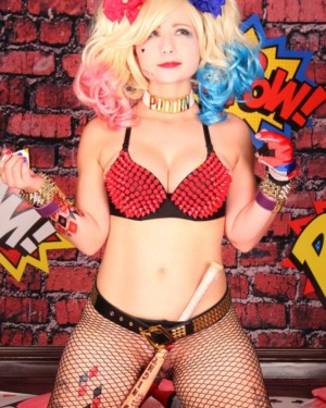Sexy Pattycake Harley Quinn Cosplay 3